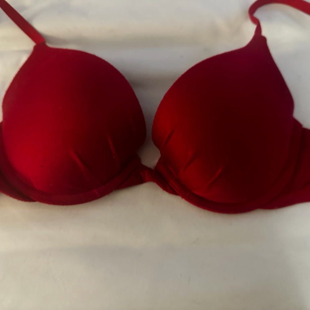 Maidenform Vibrant Red Push-Up Bra